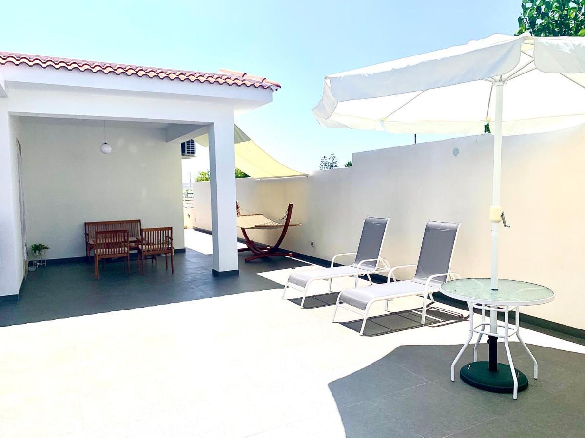 Villa White Sicilia Santa Maria Del Focallo Buitenkant foto